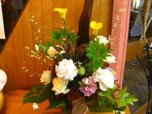 お供えアレンジメント♪｜「さくら花店　三馬店」　（石川県金沢市の花キューピット加盟店 花屋）のブログ